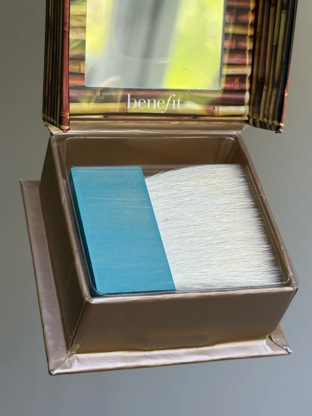 Benefit Hoola Lite Bronzer w/ Brush